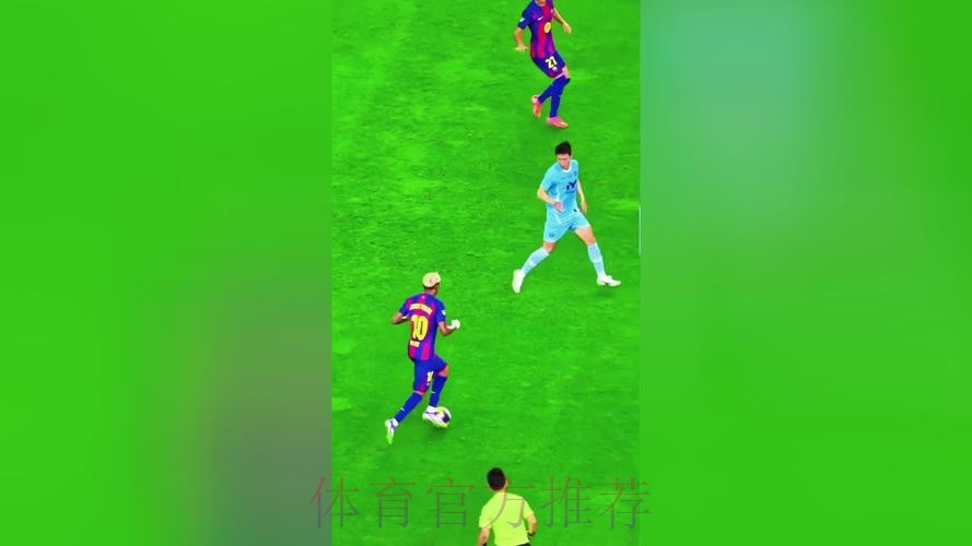 亚马尔本场对抗21胜12，2关键传球6过人，5次被犯规